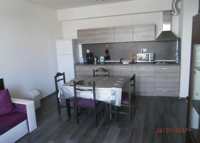 Lägenhetshotell In Brisas 4*